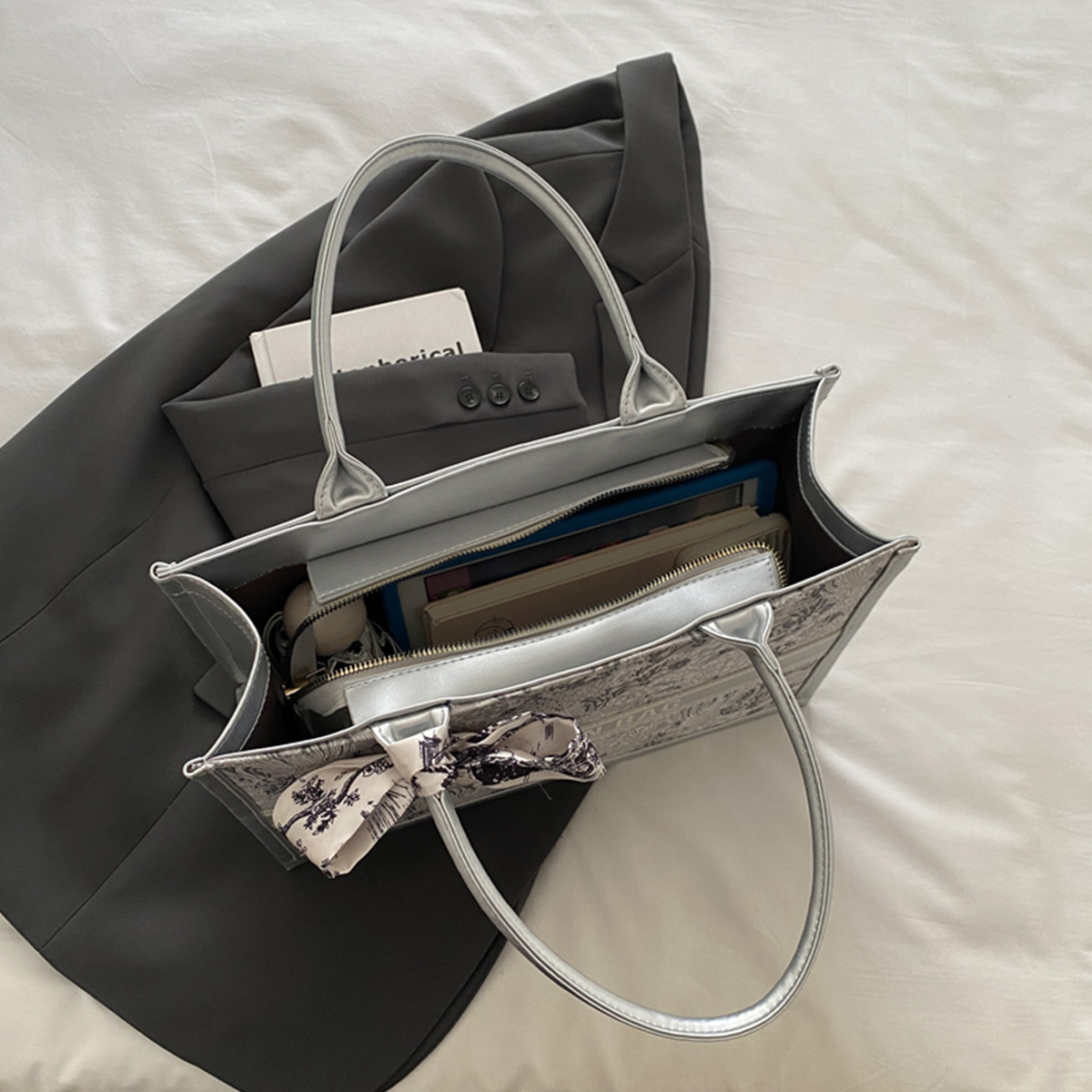 Borsa Tote Elegante di Lusso p - Leatherwork Drawing recensione e prezzo