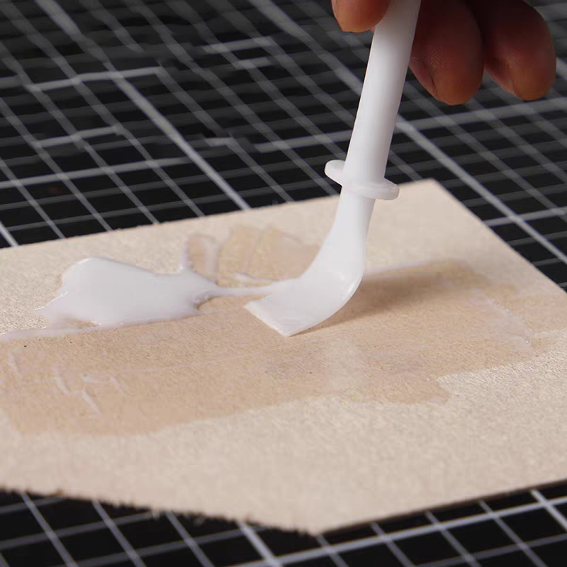 Pennelli e Spatole per Colla 5 - Leatherwork Drawing recensione e prezzo